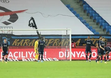 Uğurcan fırsatı kaçıdı! Kale 2 maç sonra düştü