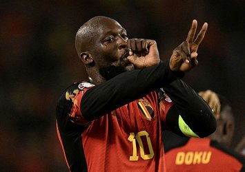 Lukaku 4 golle yıldızlaştı!