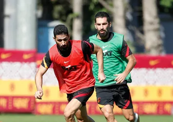 Yıldız futbolcuya sözleşme sürprizi!