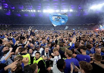 Hamburg'un kutlamalarında büyük izdiham!