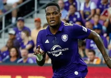 Beşiktaş, Cyle Larin'i bitirdi