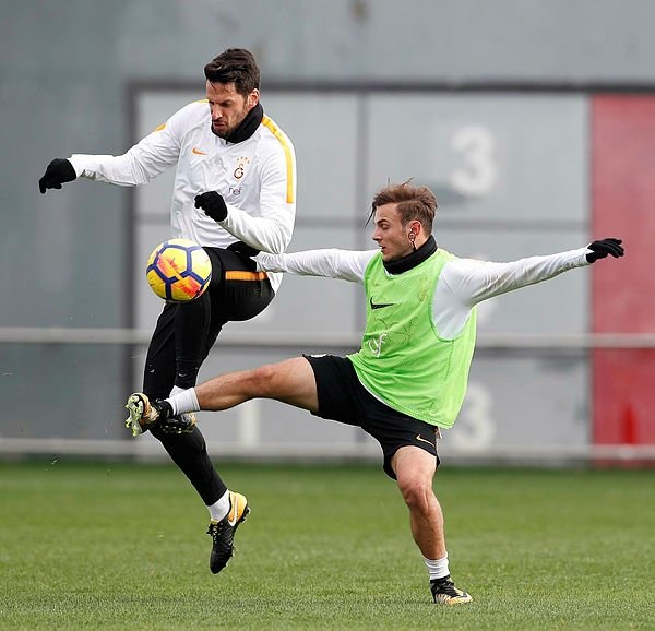 Galatasaray’da sezon sonu 10 yolcu