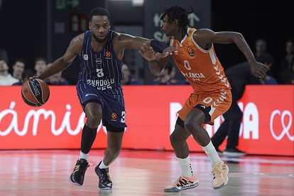 Anadolu Efes İspanya’da kayıp!