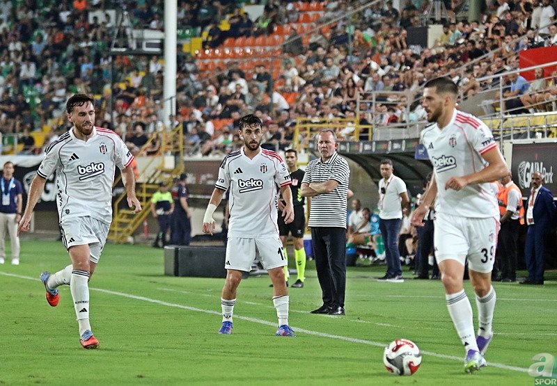 Usta yazardan Beşiktaş’a sert eleştiri: Eğlencesine toplanmış halı saha takımı gibi...