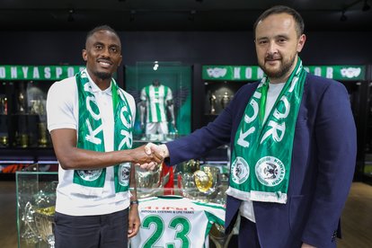 Konya’ya Kongolu sol bek!