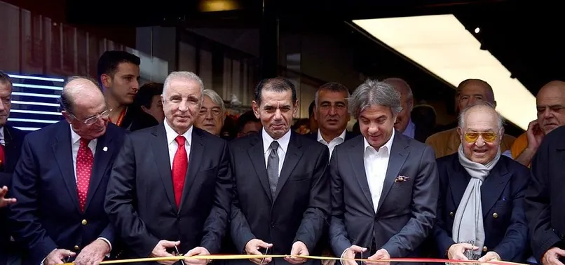 Dursun Özbek ve Ünal Aysal televizyonda kapıştı