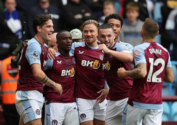 Aston Villa evinde farka koştu!