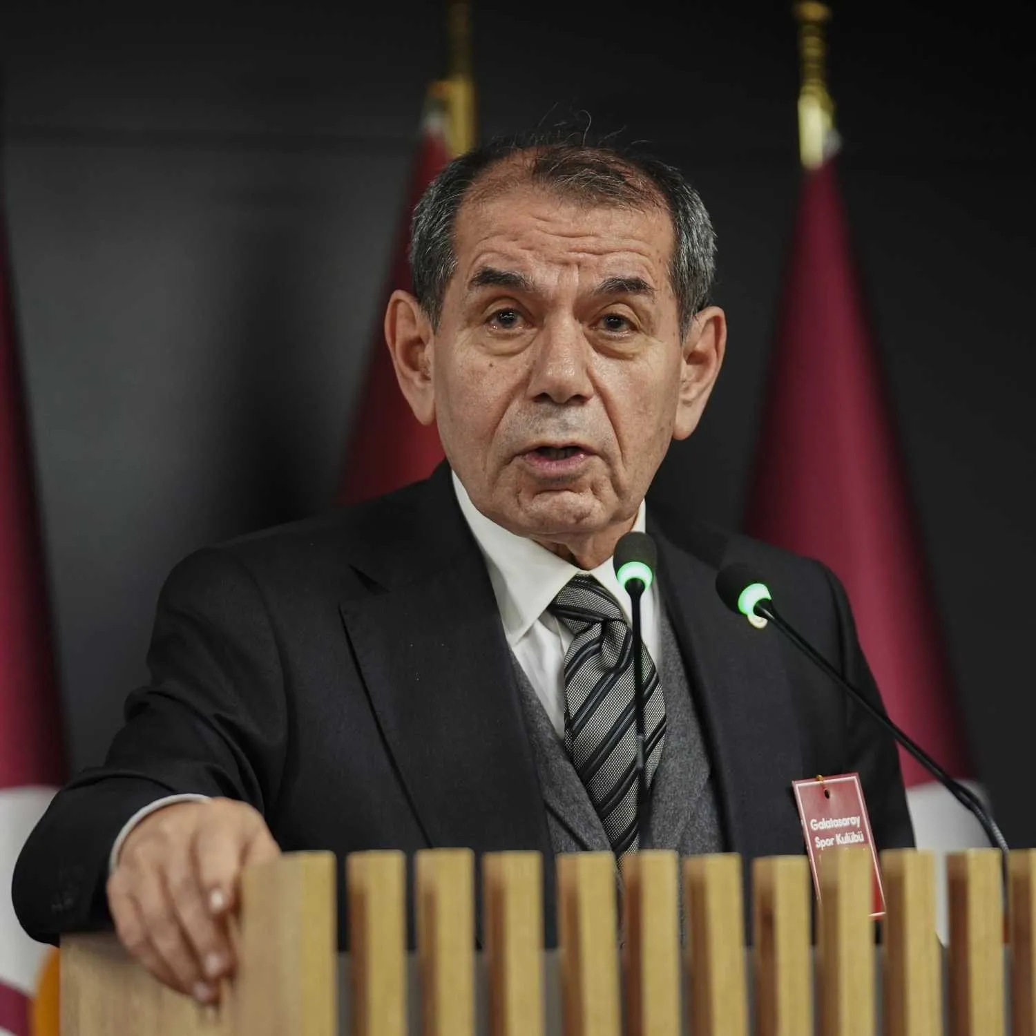 Galatasaray Başkanı Dursun Özbek'ten Teknik Direktör Okan Buruk'a Destek Açıklaması