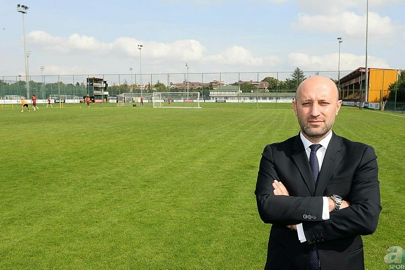 GALATASARAY TRANSFER HABERLERİ: Cimbom’dan orta saha bombası! Okan Buruk sonrası imzalar peş peşe