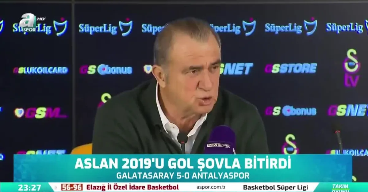 "Arda Turan futbolu Galatasaray'da bırakmalıdır"