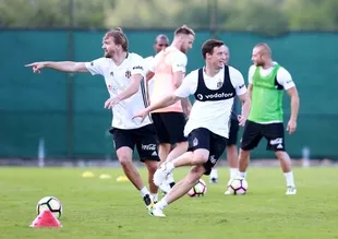 Beşiktaş'ta yeni sezon hazırlıkları devam ediyor
