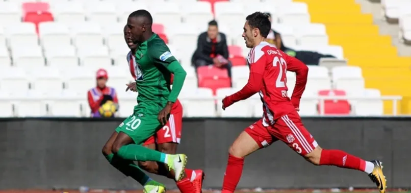 Akhisar'ın hasreti 10 maça çıktı