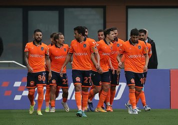Gol düellosunda kazanan Başakşehir!