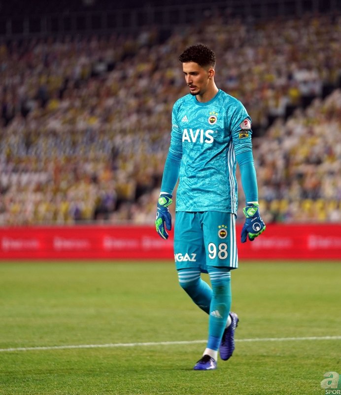 Fenerbahçe-Trabzonspor maçı sonrasında Alexander Sörloth’a büyük övgü! Takımını şampiyonluğa koşturuyor