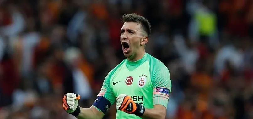 Muslera yine devleşti