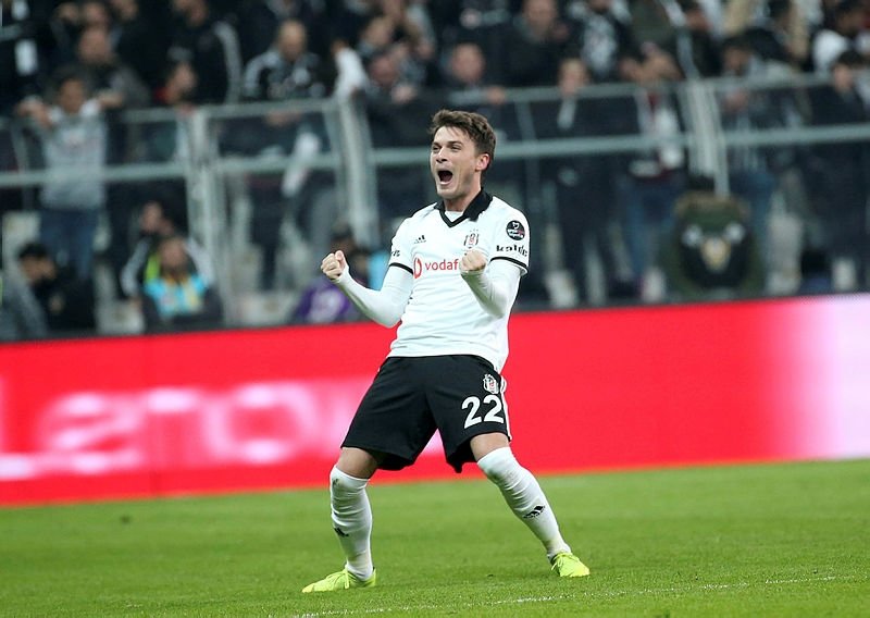 Ljajic attı, sosyal medya yıkıldı