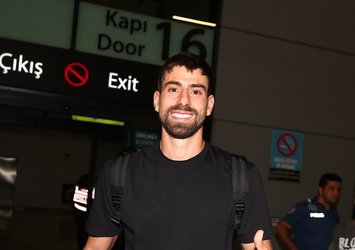 F.Bahçe'nin yeni transferi İstanbul'a geldi!