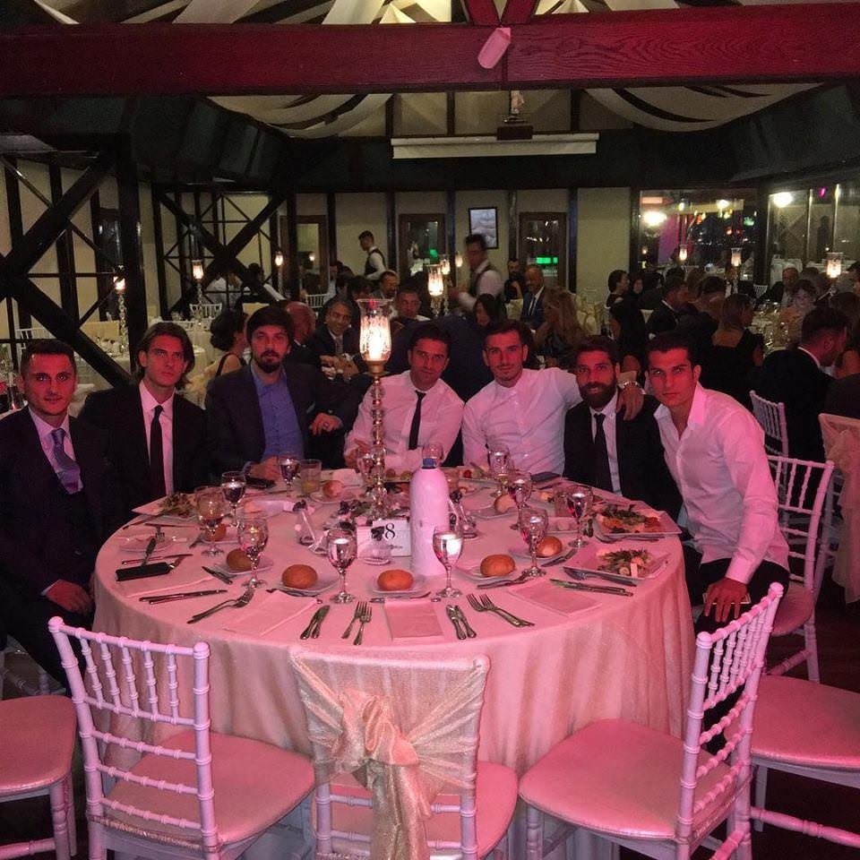 Beşiktaşlı futbolcular düğünde