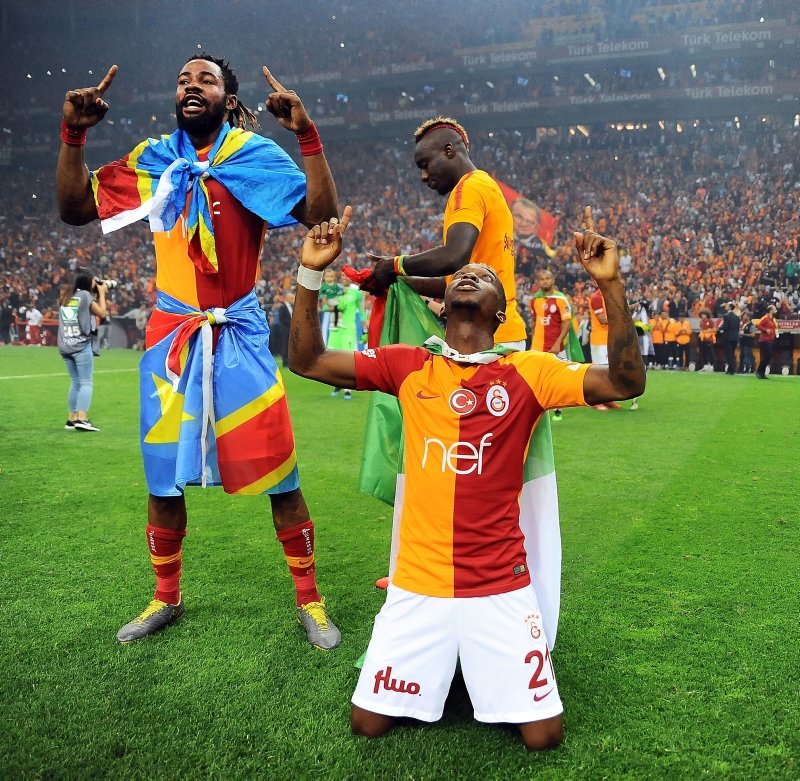 Galatasaray şampiyonluğu böyle kutladı! İşte görüntüler