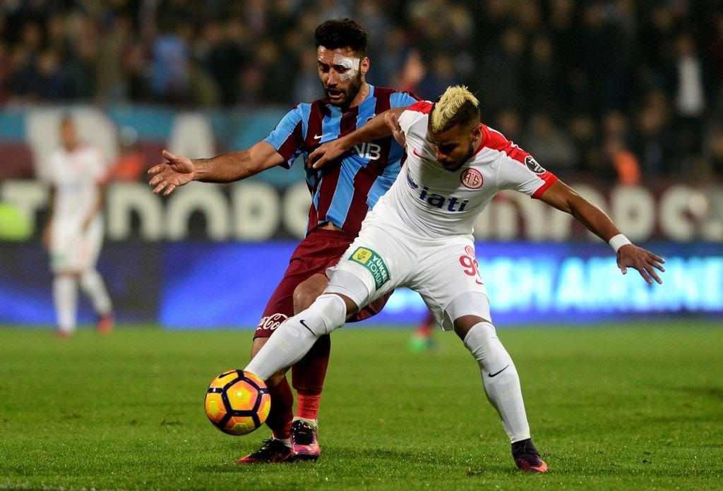 Trabzonspor-Antalyaspor karşılaşmasından kareler