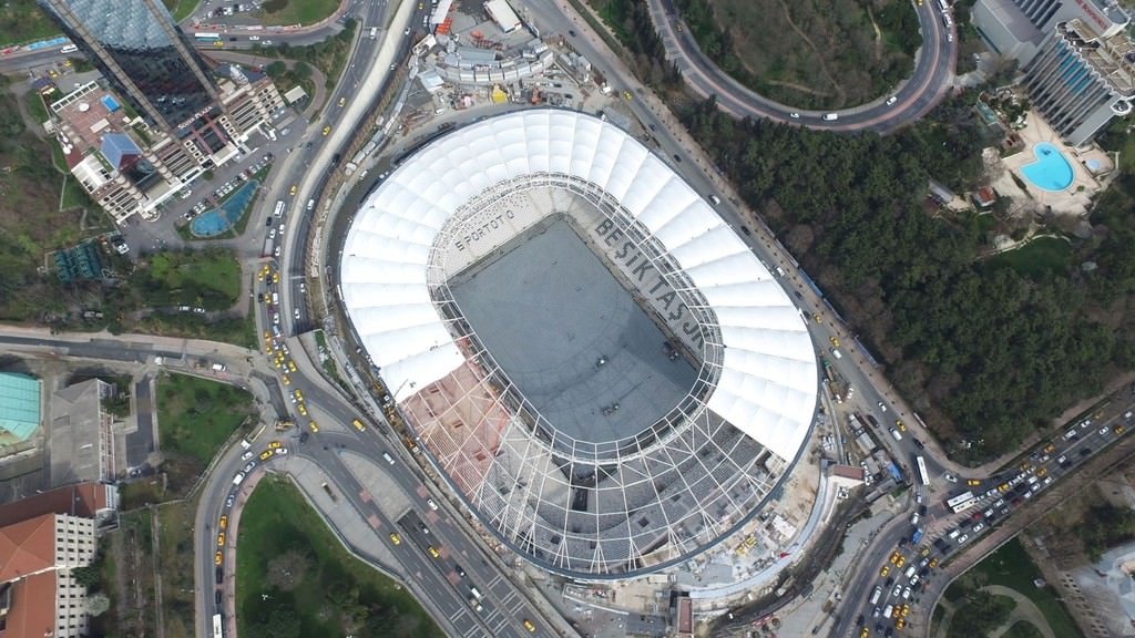 Çılgın Beşiktaş taraftarına çılgın koltuklar!