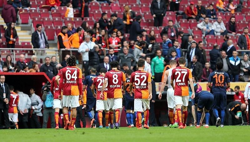 GALATASARAY’DA GÖNDERİLECEK 10 İSİM!