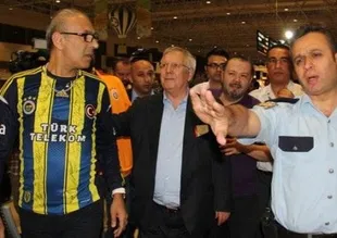 Aziz Yıldırım'a 7.5 ay ceza kapıda