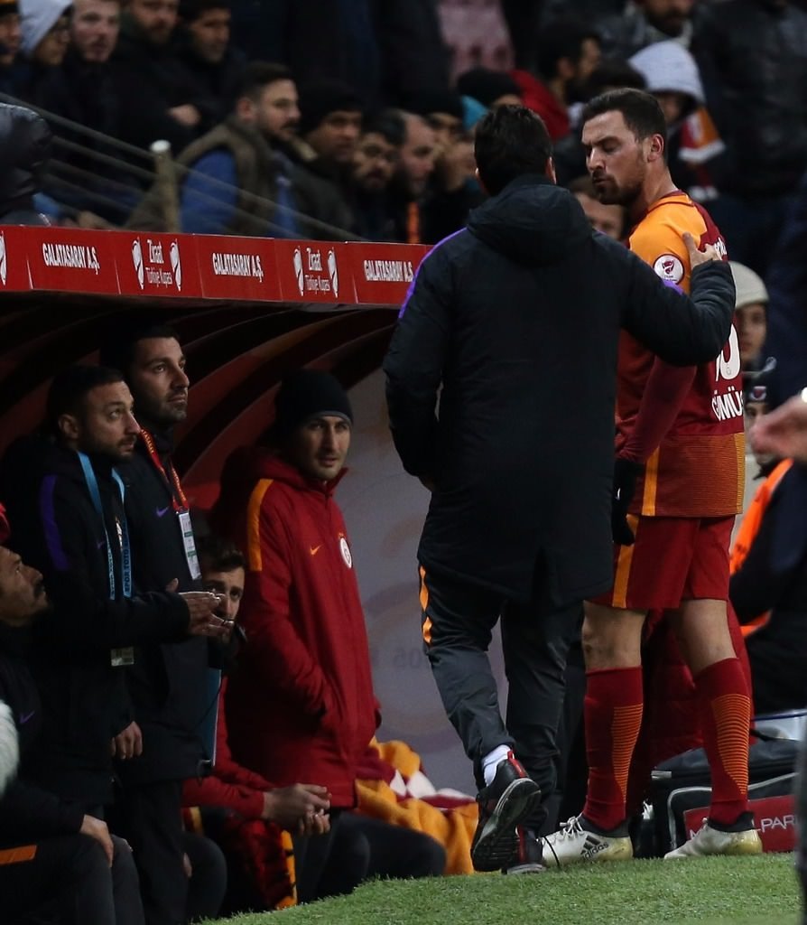 Galatasaray kulübesinde yine olay