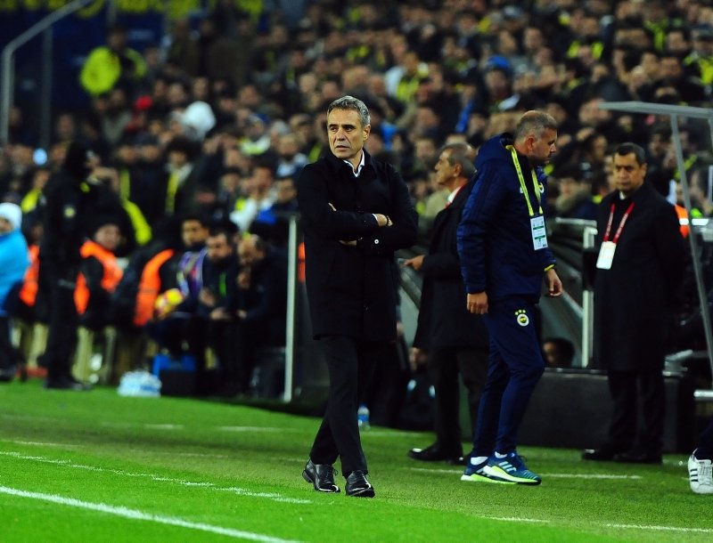 UEFA’dan Fenerbahçe’ye ağır yaptırım!