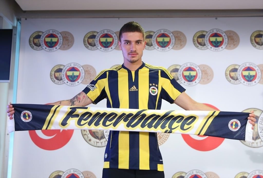 Fenerbahçe Neustadter ile 3 yıllık sözleşme imzaladı