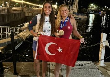 42 yaşında Manhattan parkurunu yüzerek tamamladı!