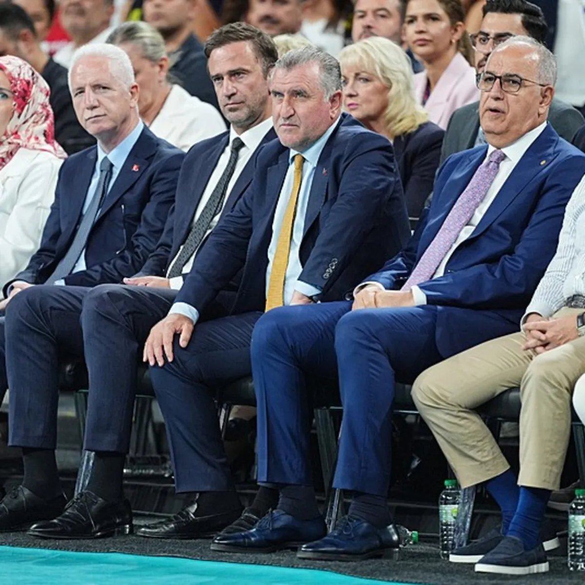 Bakan Osman Aşkın Bak'tan Filenin Sultanları'na övgü