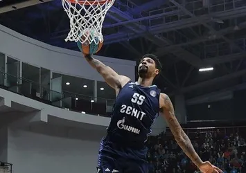 Zenit'ten tarihi dönüş!