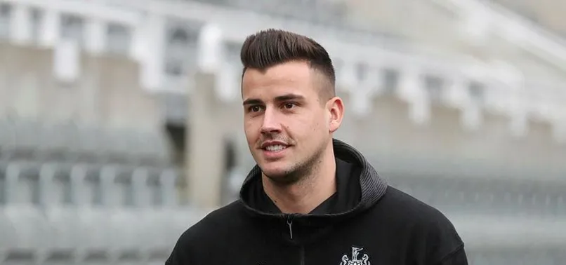 Sağ beke Manquillo