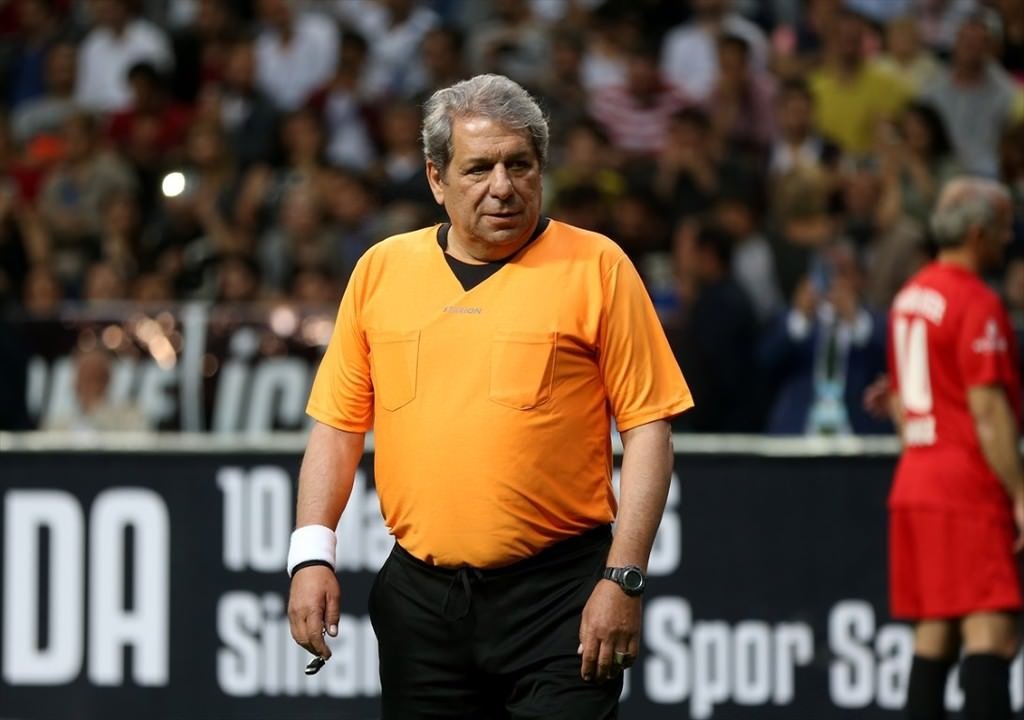 Futbolun yıldızları Darülaceze için oynadı