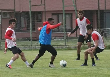 Gençler tam gaz