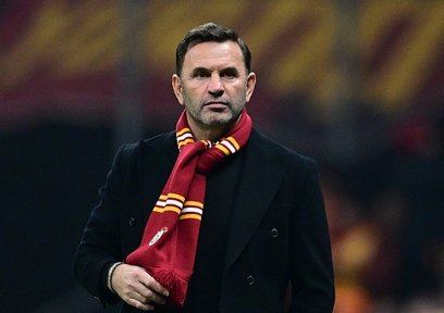 G.Saray 3 puan peşinde! İşte Buruk'un 11'i