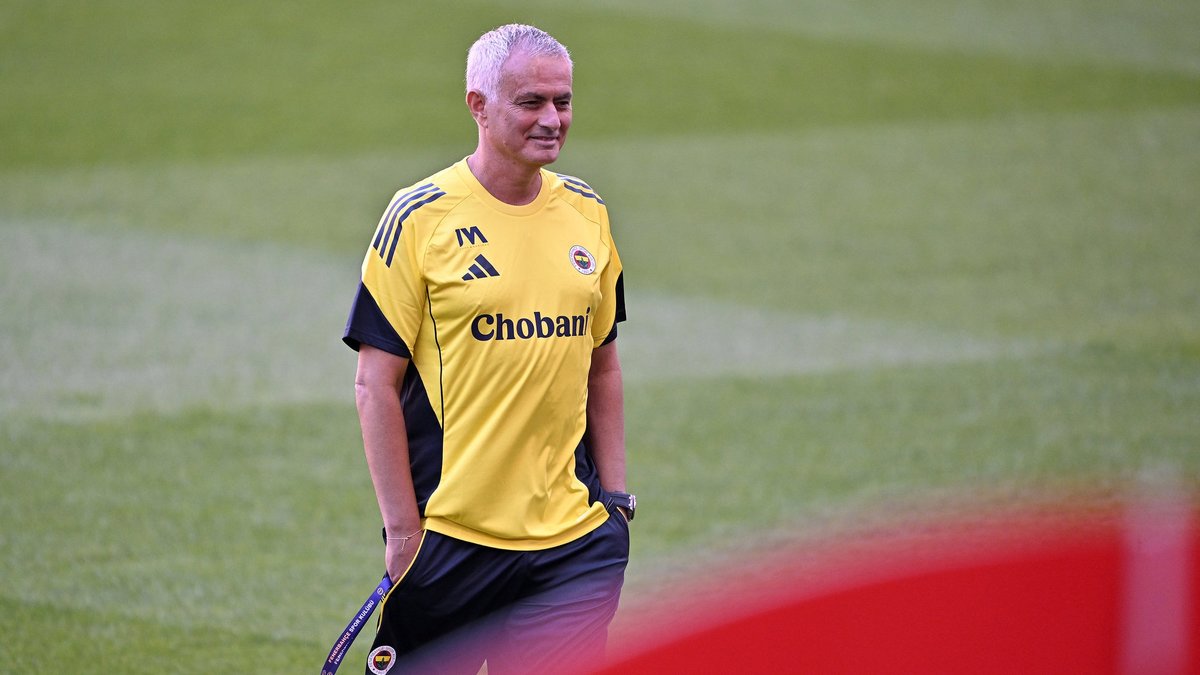FENERBAHÇE HABERİ: Mourinho ayrılık haberini böyle aldı FENERBAHÇE HABERİ: Mourinho ayrılık haberini böyle aldı