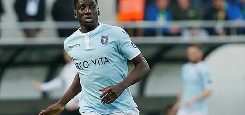 Demba Ba ilk maçında golle tanıştı