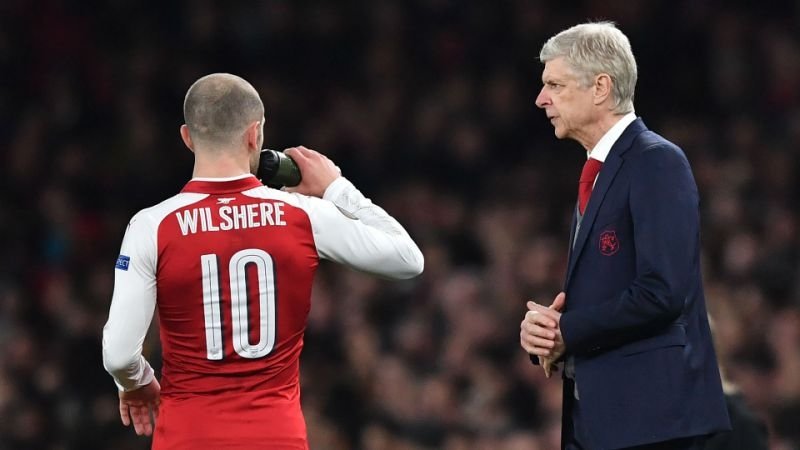 Fenerbahçe’den Galatasaray ve Milan’a Jack Wilshere çalımı!
