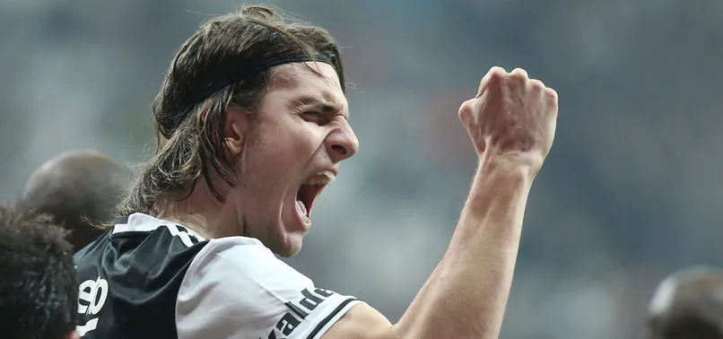 Beşiktaş Atınç Nukan'ı KAP'a bildirdi!