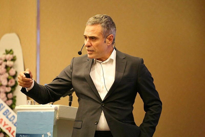 Rıdvan Dilmen: Ersun Yanal işi bitmiş