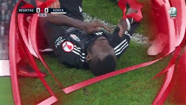 Beşiktaş'ta Omar Colley'in dudağı patladı! İşte o an