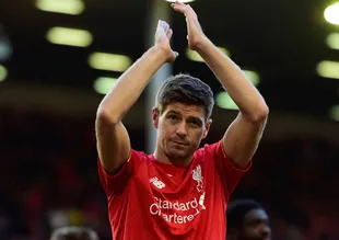Steven Gerrard futbolu bıraktığını açıkladı