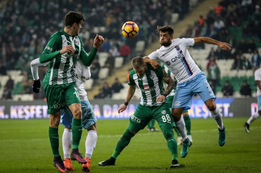 Bursaspor-Trabzonspor karşılaşmasından kareler