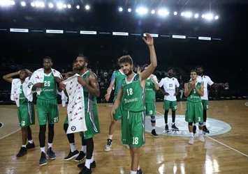 Darüşşafaka farklı kazandı