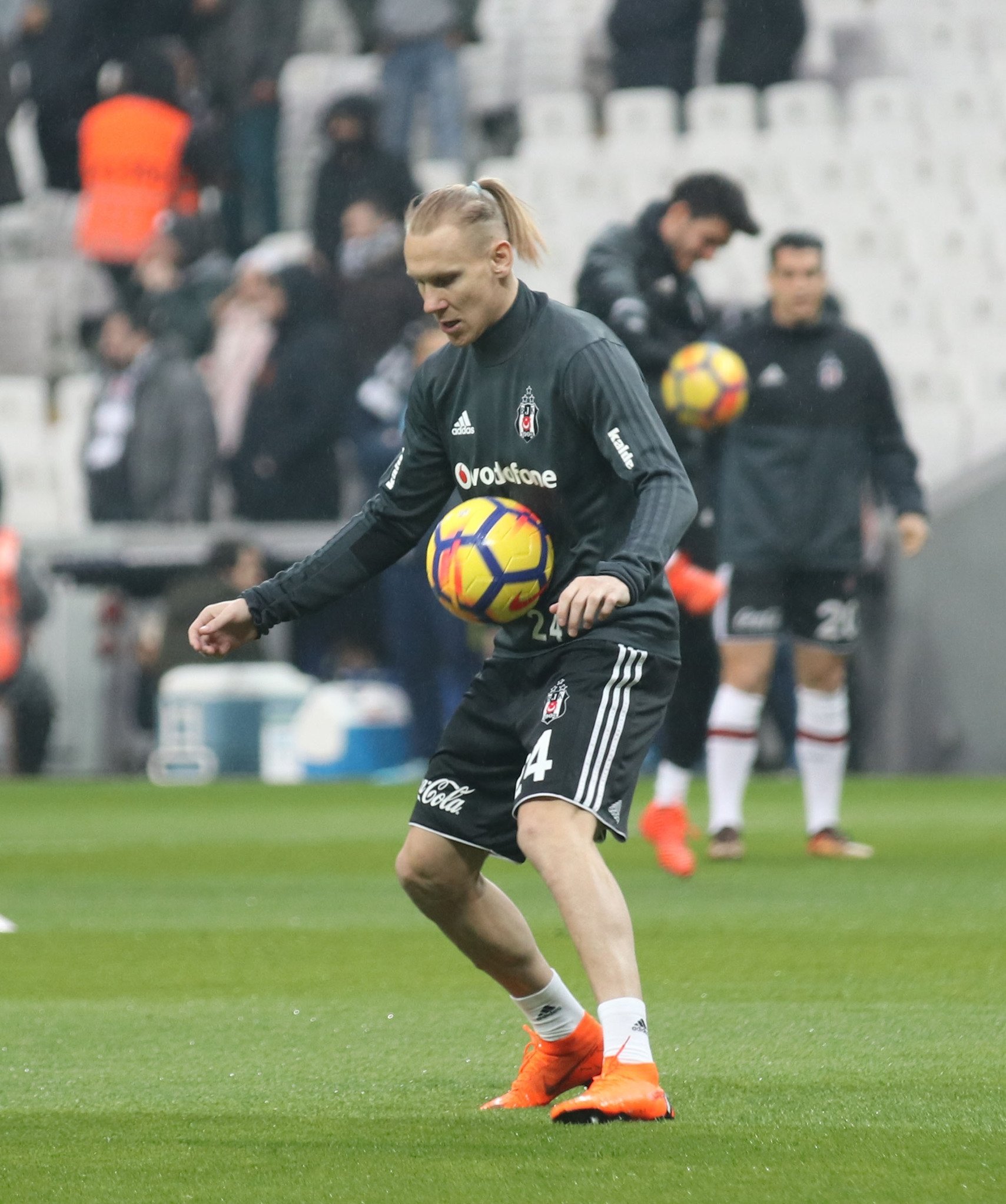 Caner Erkin’den Fenerbahçe taraftarına cevap...