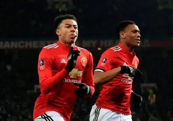 Manchester United 4. turda
