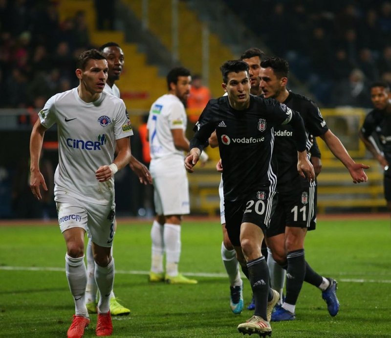 Kasımpaşa - Beşiktaş maçından kareler