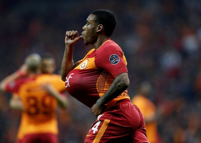 Galatasaray’da 3 yıldız satılıyor